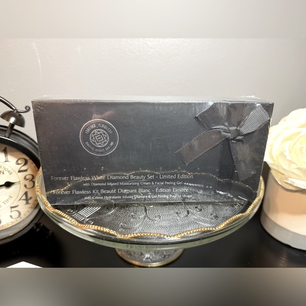 Forever Flawless Black Diamond Beauty Set